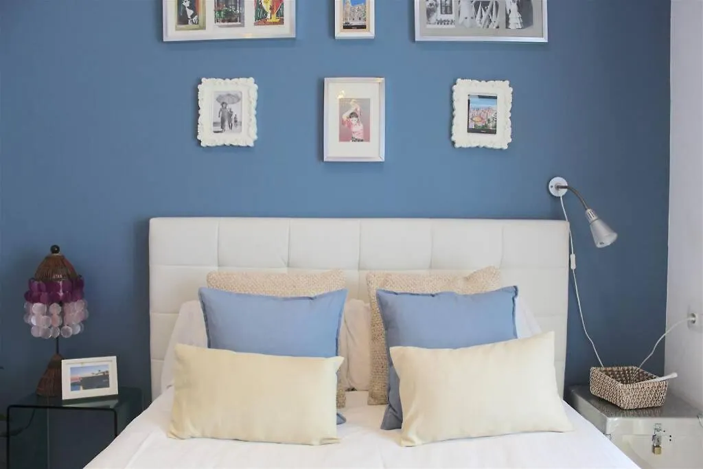 Good Vibes Rustic Downtown Alvarez Apartment Malaga